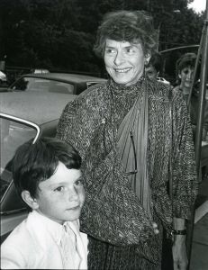 Ingrid Bergman, grandson 1982 NYC  cliff.jpg